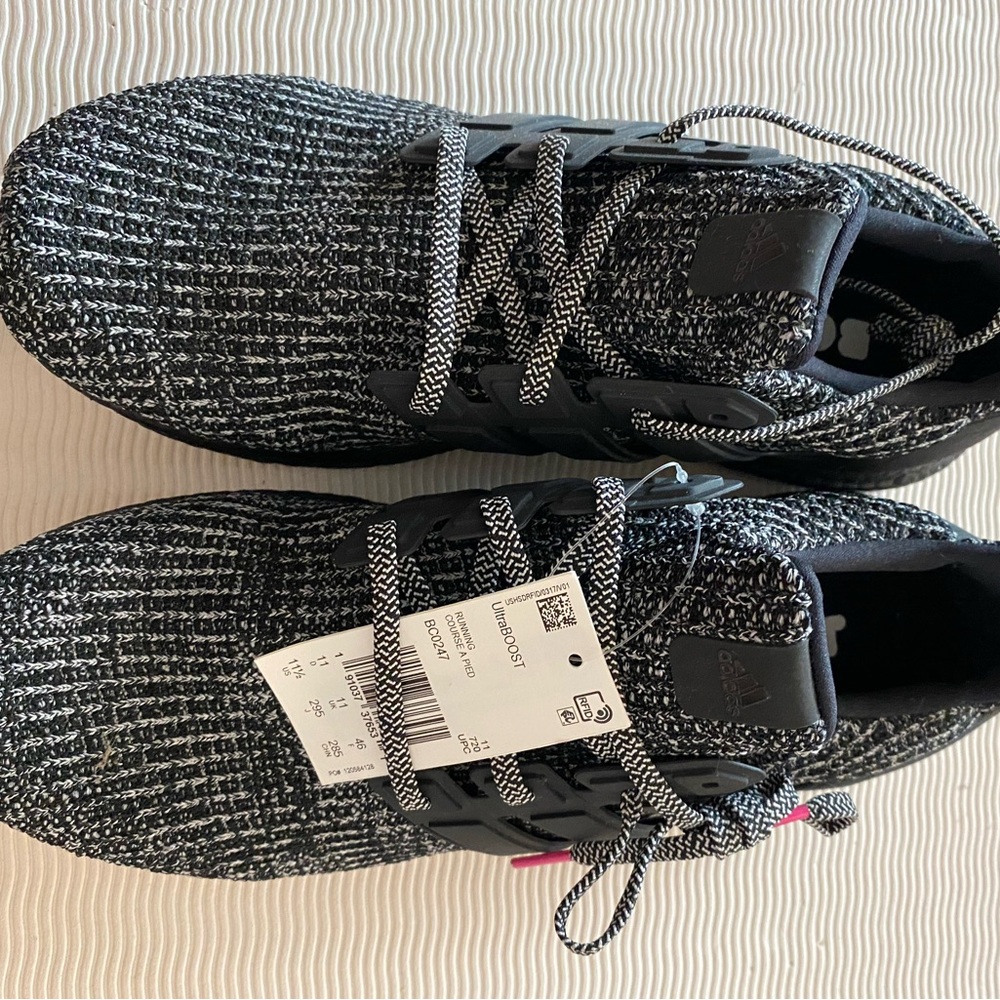 Adidas Men's Black and Gray Sneakers